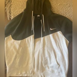 Nike authentic men’s hoodie